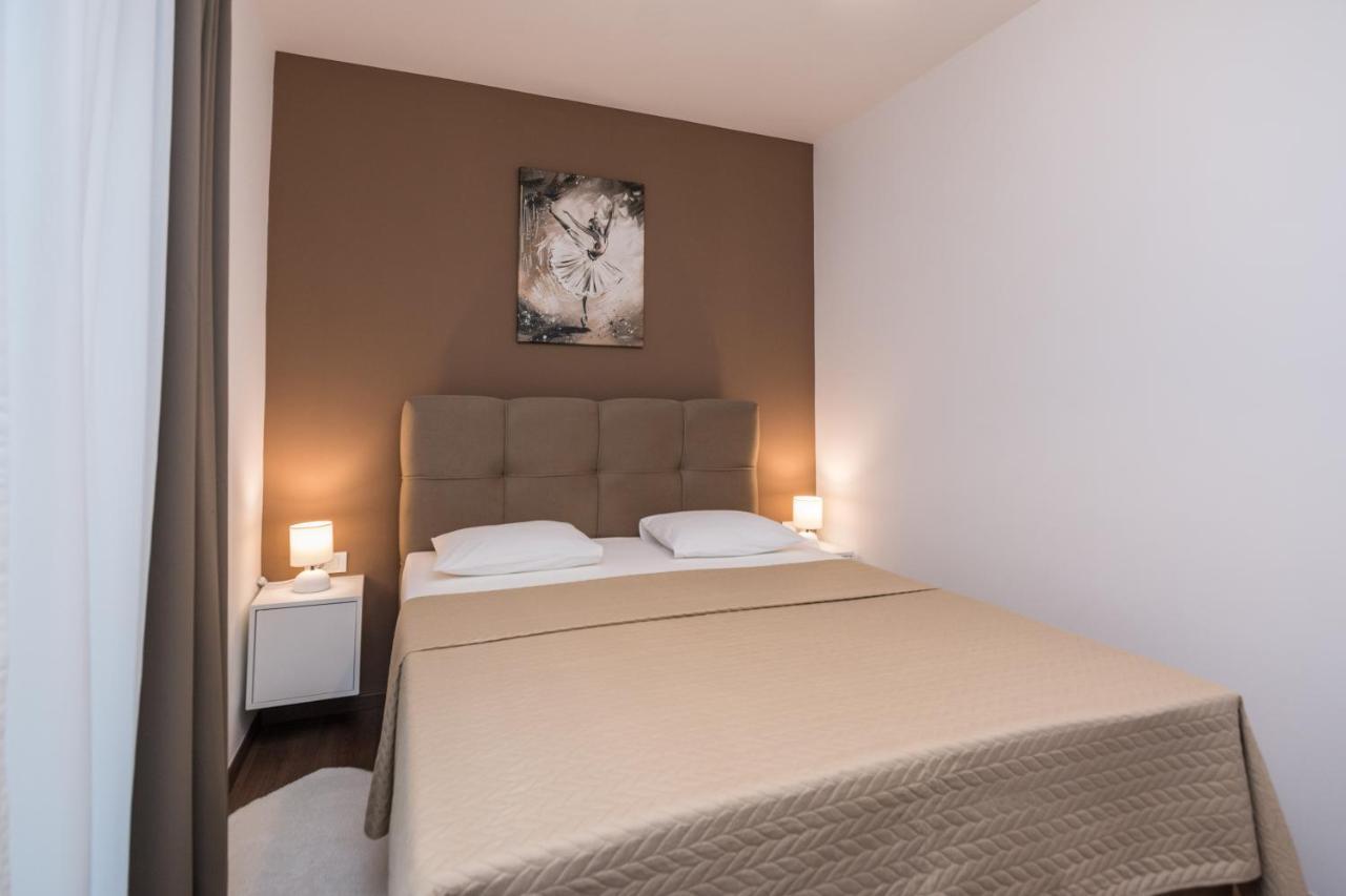Apartments Star - Free Private Parking Задар Экстерьер фото