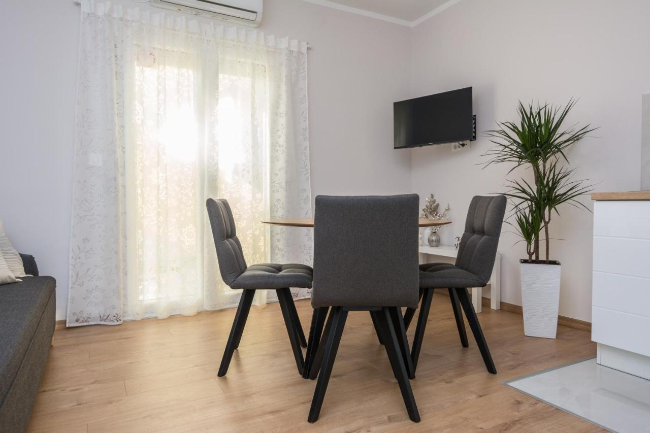 Apartments Star - Free Private Parking Задар Экстерьер фото